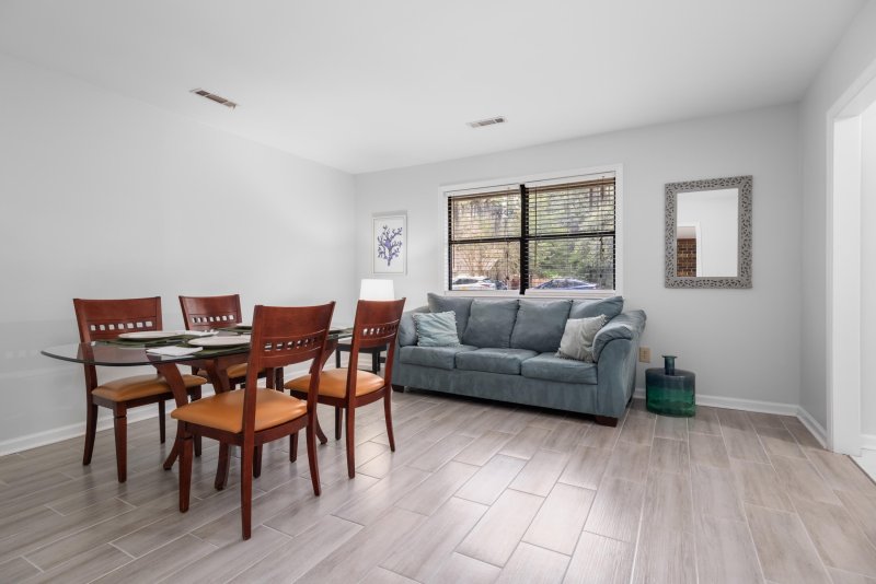 Property image 5 of 1815 Walsingham Way in Queensborough, Charleston, SC 29412