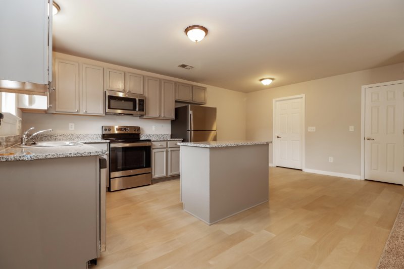 Property image 4 of 8285 Little Sydneys Way in Baker Plantation, North Charleston, SC 29406