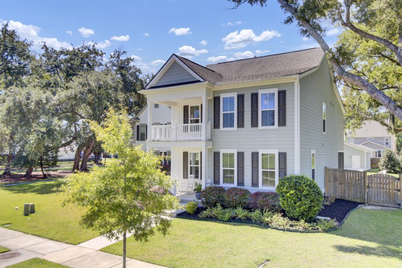 Property image 3 of 2135 Kemmerlin Street in Oakfield, Johns Island, SC 29455