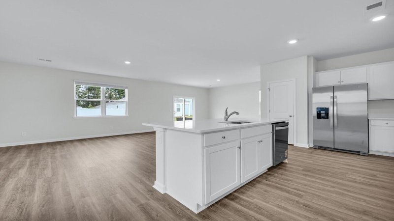 Property image 5 of 6019 Savy Court in Hillcrest, Ravenel, SC 29470
