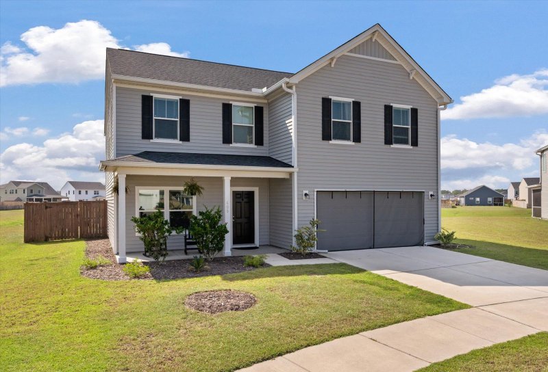 Property image 2 of 409 Trevi Lane in Cane Bay Plantation, Summerville, SC 29486