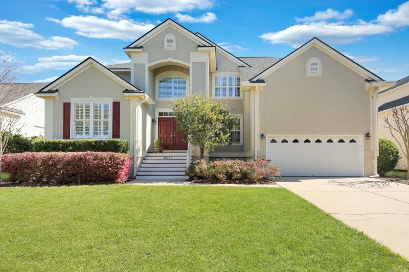 2616 Magnolia Woods Drive