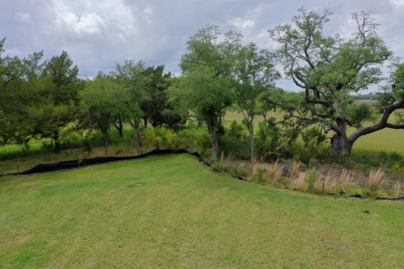 Property image 2 at 811 Dunham Street, Charleston, SC 29492