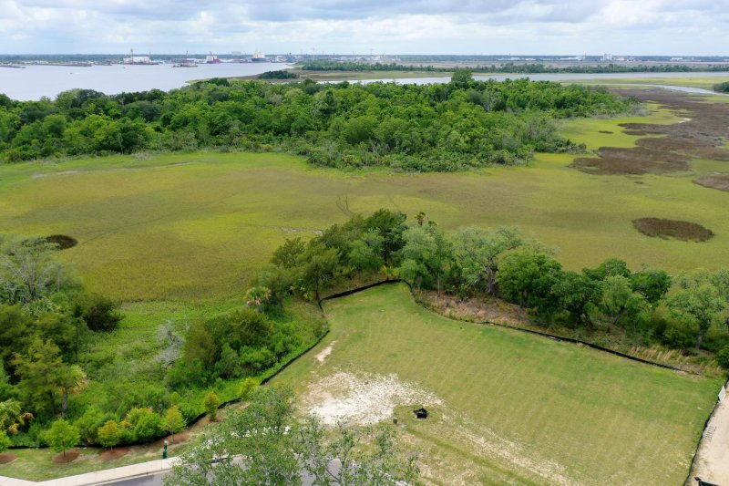 Property image 5 at 811 Dunham Street, Charleston, SC 29492