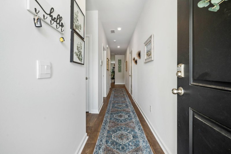 Property image 4 of 133 Ivory Shadow Road in Cane Bay Plantation, Summerville, SC 29486