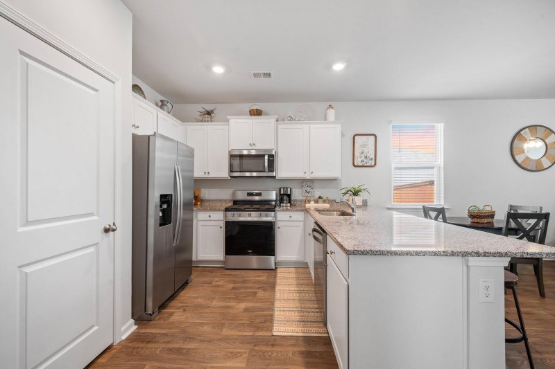 Property image 5 of 133 Ivory Shadow Road in Cane Bay Plantation, Summerville, SC 29486