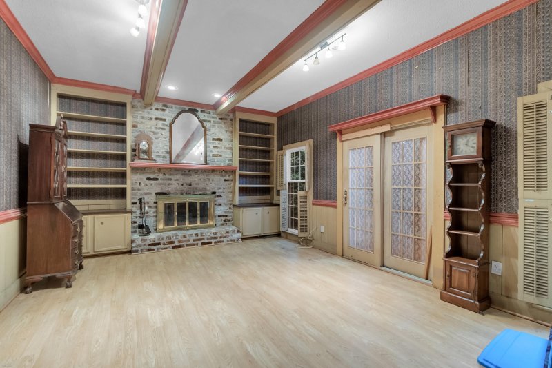 Property image 5 of 1063 Deleisseline Boulevard in Snee Farm, Mount Pleasant, SC 29464