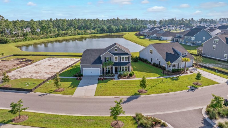 Property image 2 of 412 Richfield Way in Cane Bay Plantation, Summerville, SC 29486