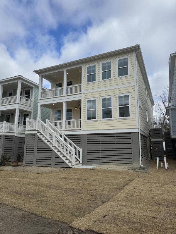 Central Park, Charleston community