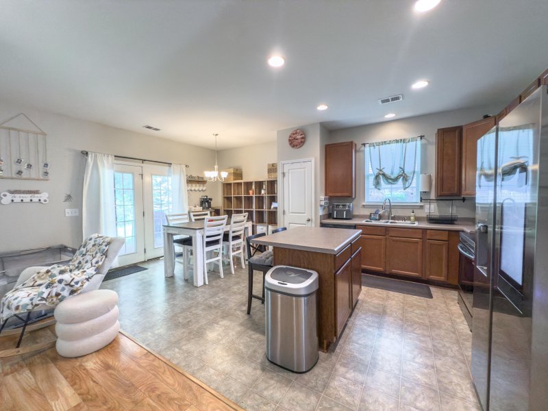 Property image 4 of 498 Stoney Field Drive in Stoney Creek, Moncks Corner, SC 29461