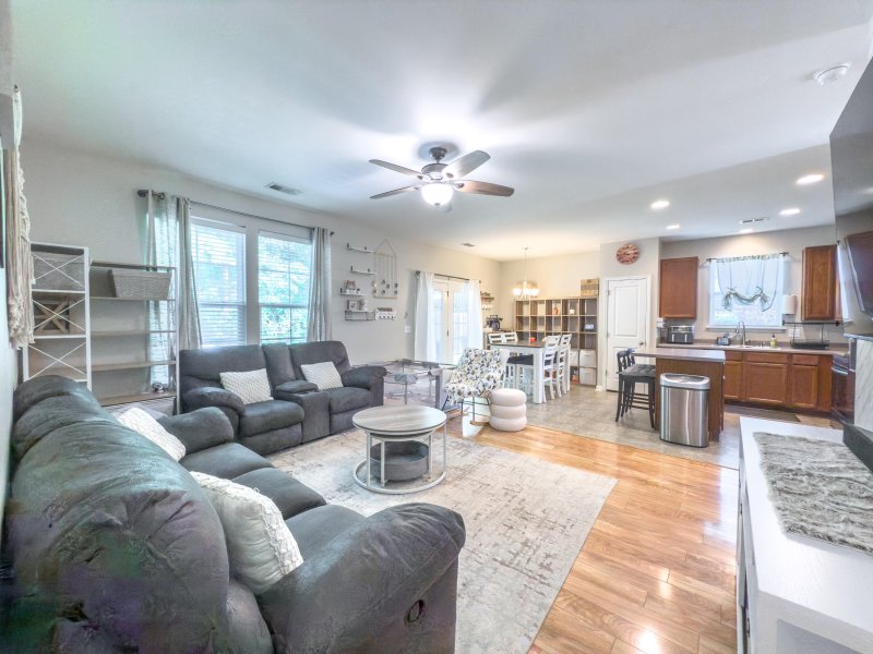 Property image 5 of 498 Stoney Field Drive in Stoney Creek, Moncks Corner, SC 29461