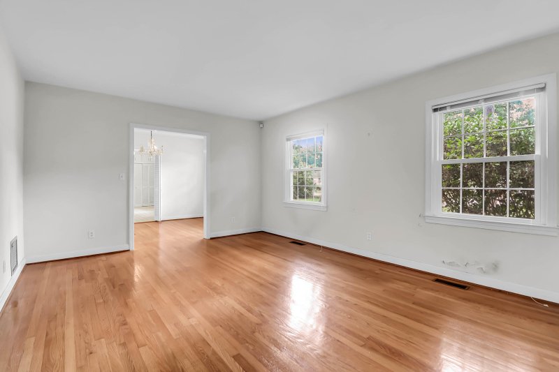 Property image 3 of 1006 Lakeview Drive in The Groves, Mount Pleasant, SC 29464