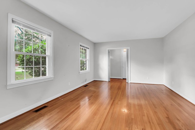 Property image 4 of 1006 Lakeview Drive in The Groves, Mount Pleasant, SC 29464