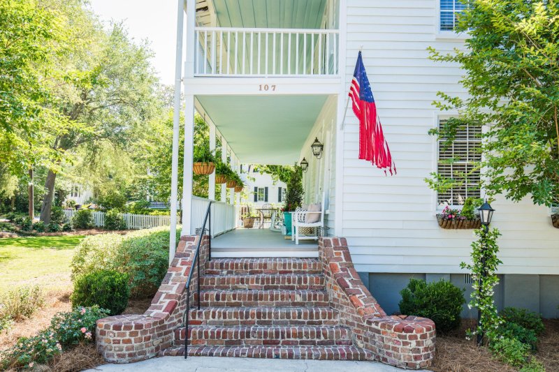 Property image 2 at 107 Bennett Street, Mount Pleasant, SC 29464