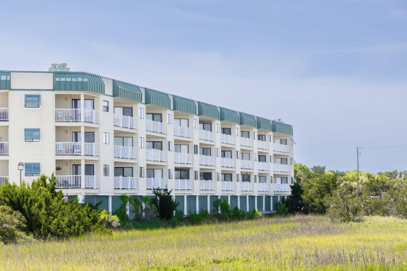 Property image 3 of 3701 Dock Site Road 105 in Bay Creek Villas, Edisto Island, SC 29438