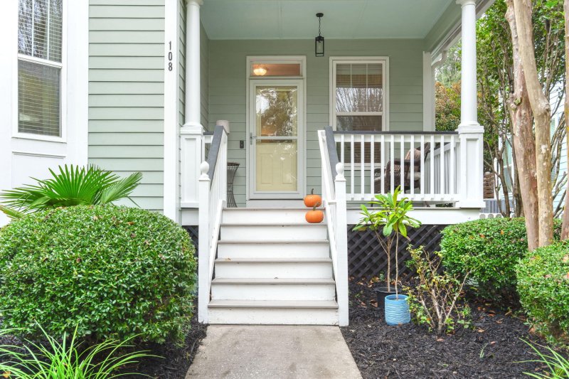 Property image 3 of 108 Mellish Court in Daniel Island, Charleston, SC 29492