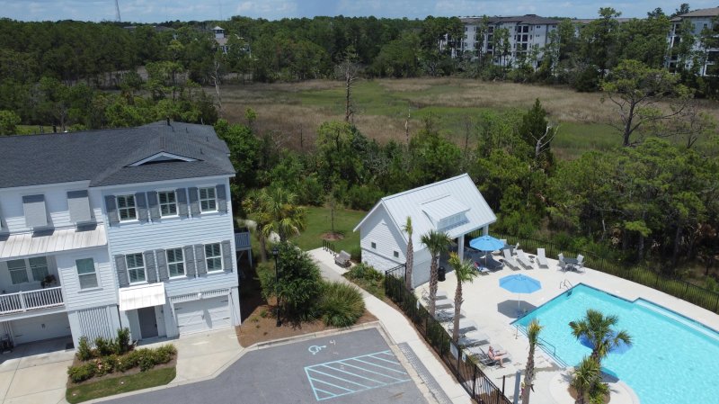 Property image 2 of 810 Kings Oak Court 8 in Governors Cay, Charleston, SC 29492