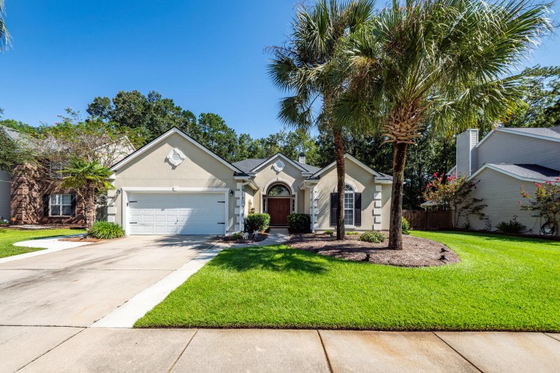 Property image 2 at 136 Oakbluff Road, Summerville, SC 29485