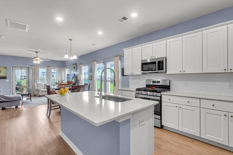 Property image 5 of 160 Greenbelt Court in Summers Corner, Summerville, SC 29485