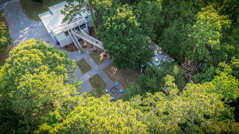 1543 1541 Macoma Drive