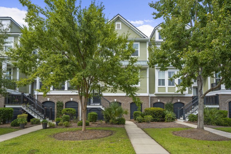 Property image 2 of 2416 Kendall Drive in Carolina Bay, Charleston, SC 29414