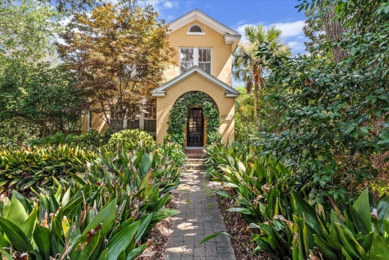 Property image 3 at 2066 Wappoo Drive, Charleston, SC 29412