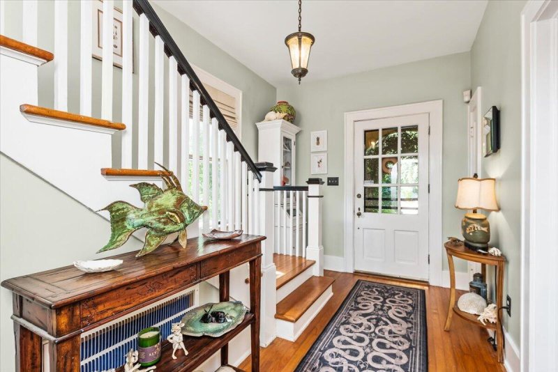 Property image 5 at 2066 Wappoo Drive, Charleston, SC 29412