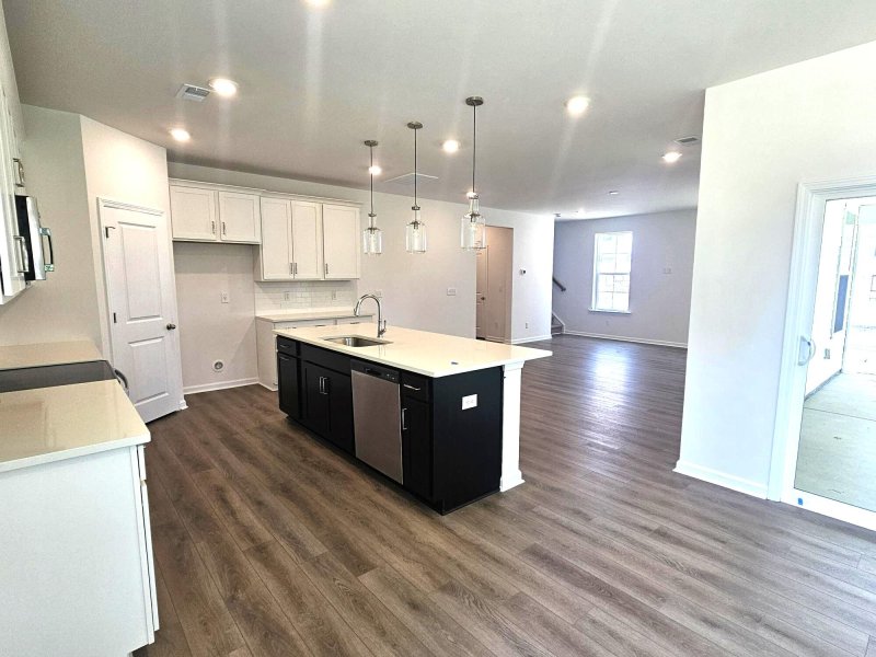 Property image 4 of 406 Cadbury Loop in Creekside at Andrews, Summerville, SC 29486