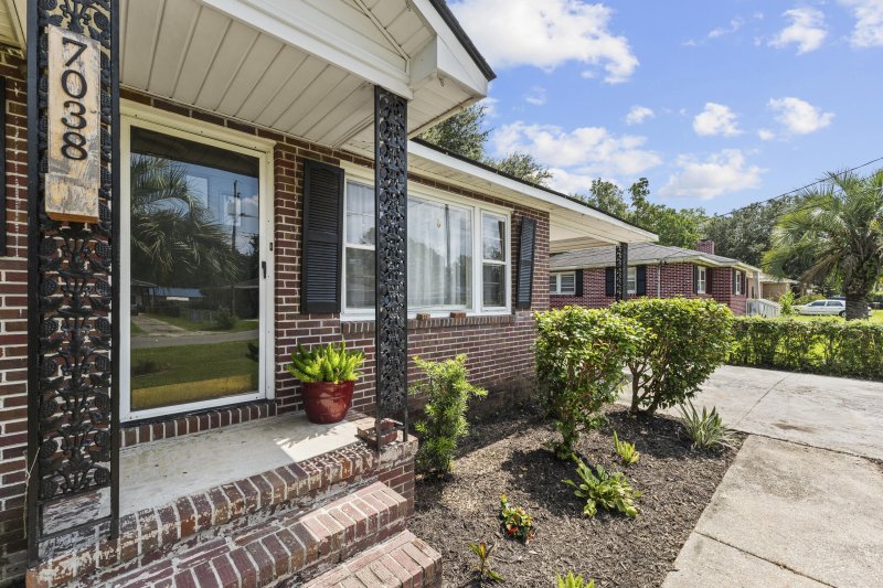 Property image 2 at 7038 Kenneth Drive, North Charleston, SC 29406