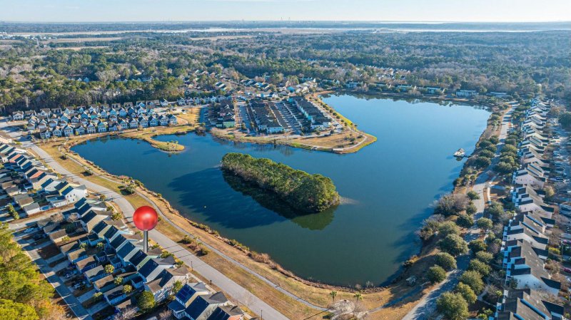 Property image 2 of 2919 Waterleaf Road in Whitney Lake, Johns Island, SC 29455