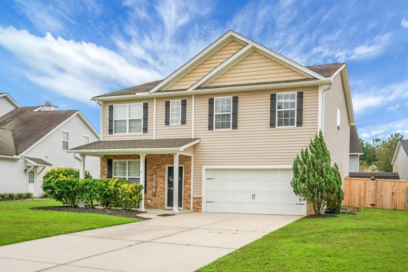 Property image 3 of 304 Sabal Palmetto Court in Cypress Ridge, Moncks Corner, SC 29461