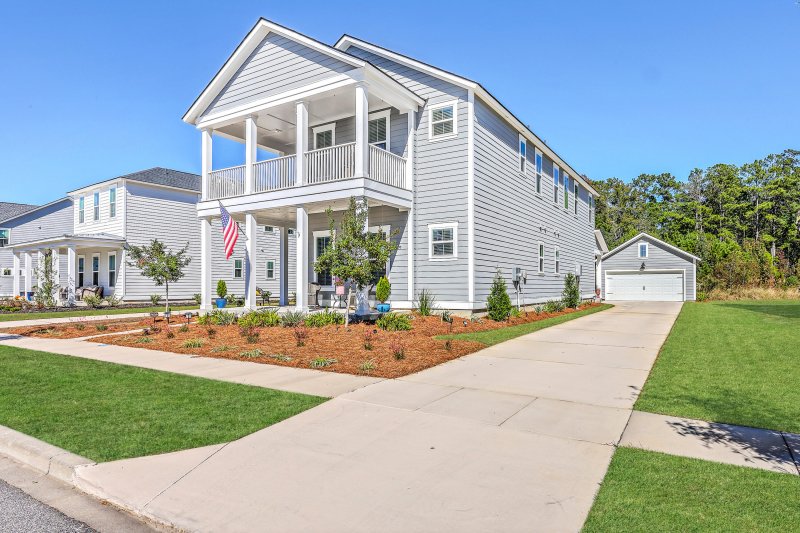 Property image 4 of 397 Woodgate Way in Summers Corner, Summerville, SC 29485