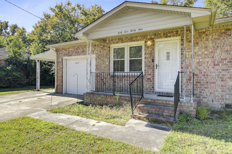 Property image 2 of 4439 Kindlewood Drive in Woodside Manor, Ladson, SC 29456