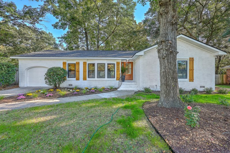 Property image 2 of 808 O Sullivan Drive in Parish Place, Mount Pleasant, SC 29464