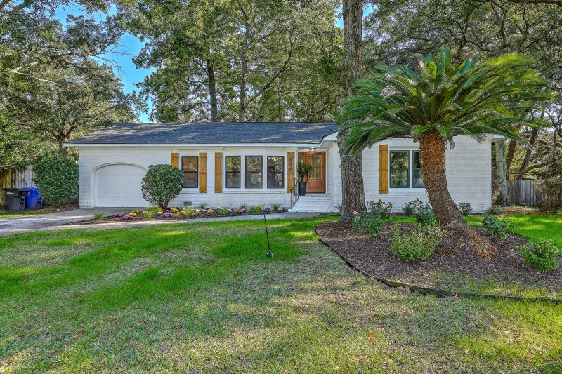 Property image 3 of 808 O Sullivan Drive in Parish Place, Mount Pleasant, SC 29464