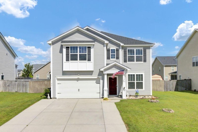 613 Ravens Wood Road