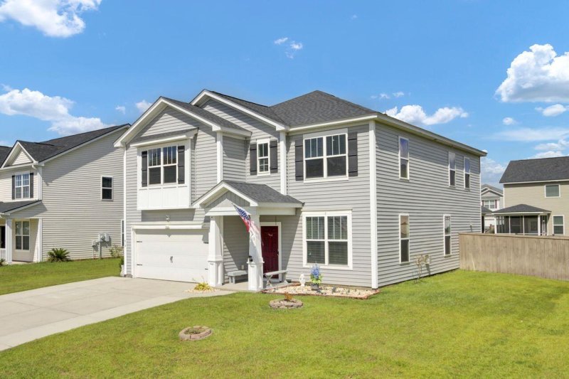 Property image 2 at 613 Ravens Wood Road, Summerville, SC 29486