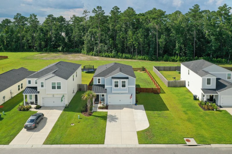 Property image 4 of 541 Spanish Wells Road in Cane Bay Plantation, Summerville, SC 29486