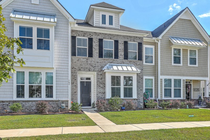 Property image 2 of 147 Pine Gate Drive in Central Avenue Townhomes, Summerville, SC 29483