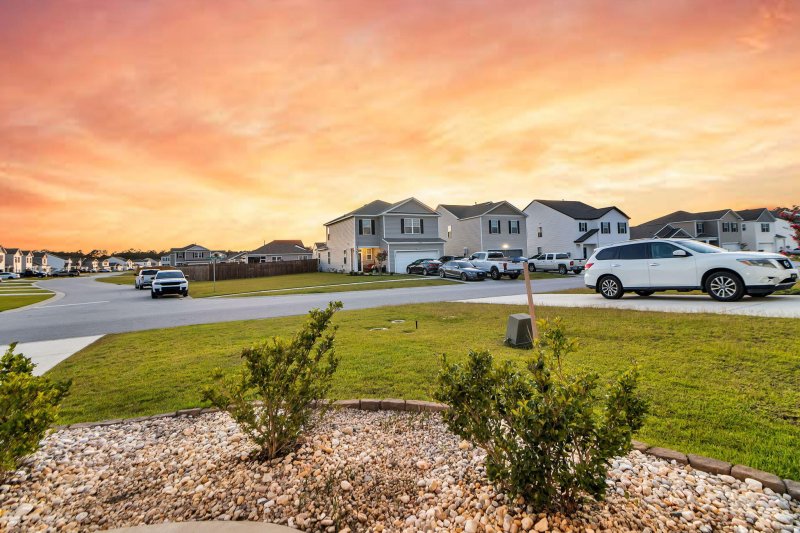 Property image 4 of 108 Holly Leaf Lane in Cane Bay Plantation, Summerville, SC 29486