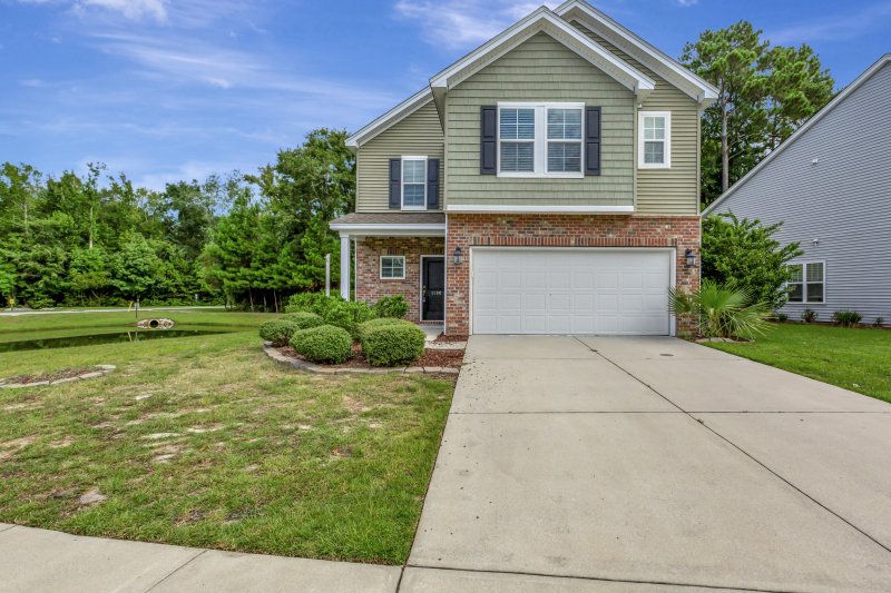 1190 Triple Crown Court