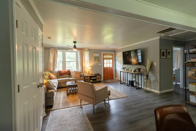 Property image 3 at 716 White Oak Drive, Charleston, SC 29407