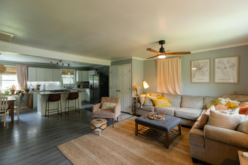 Property image 5 at 716 White Oak Drive, Charleston, SC 29407