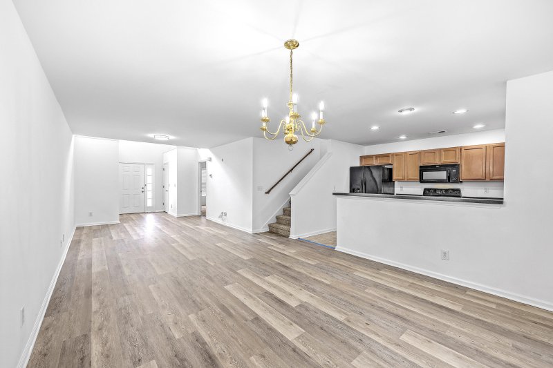 Property image 5 of 9176 Maple Grove Drive in Wescott Plantation, Summerville, SC 29485