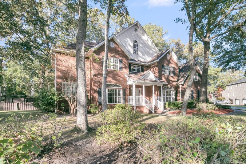 Property image 2 of 4201 Meadowbrook Court in Coosaw Creek Country Club, North Charleston, SC 29420