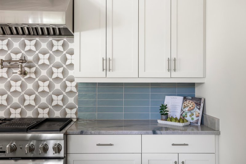 Property image 4 of 517 Royall Avenue in Old Village, Mount Pleasant, SC 29464