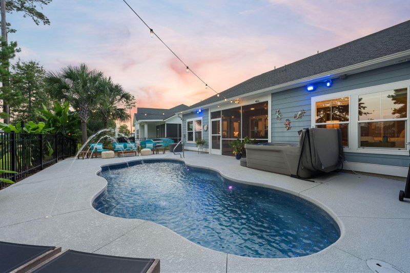 Property image 2 of 189 Granton Edge Lane in Cane Bay Plantation, Summerville, SC 29486