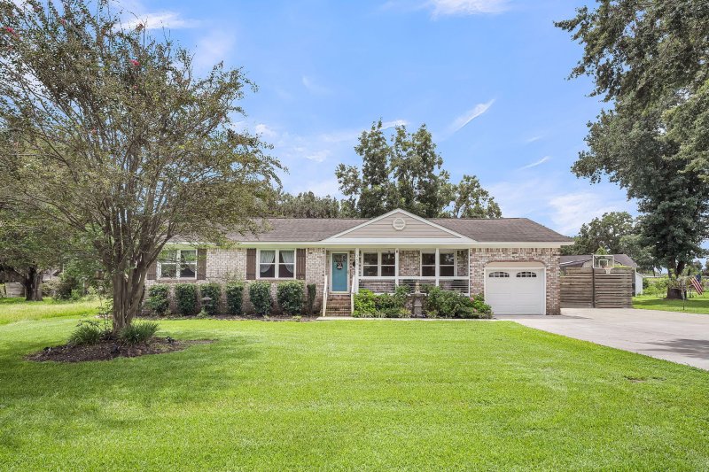 Property image 5 of 3591 Bayou Road in Shell Point, Johns Island, SC 29455