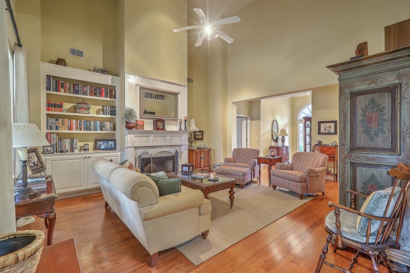 Property image 3 at 2005 Carriage Way, Summerville, SC 29485