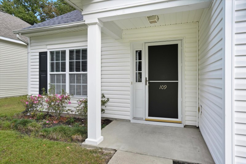 Property image 4 of 109 Arbor Oaks Drive in Arbor Oaks, Summerville, SC 29485